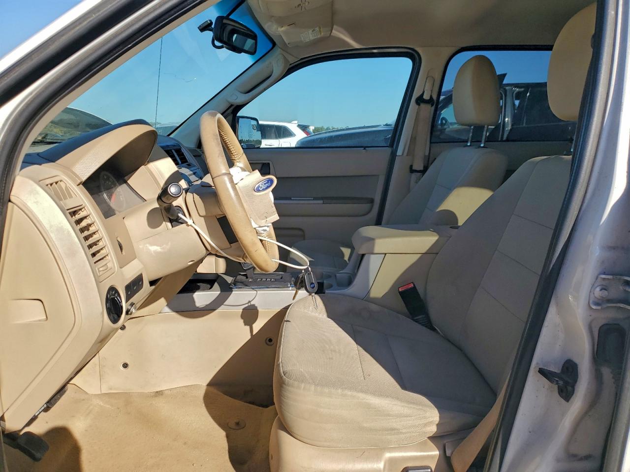 2012 FORD ESCAPE XLT photo 7