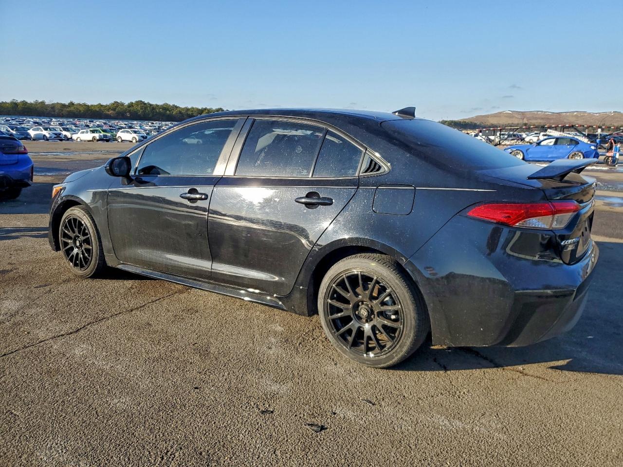 2023 TOYOTA COROLLA LE photo 3