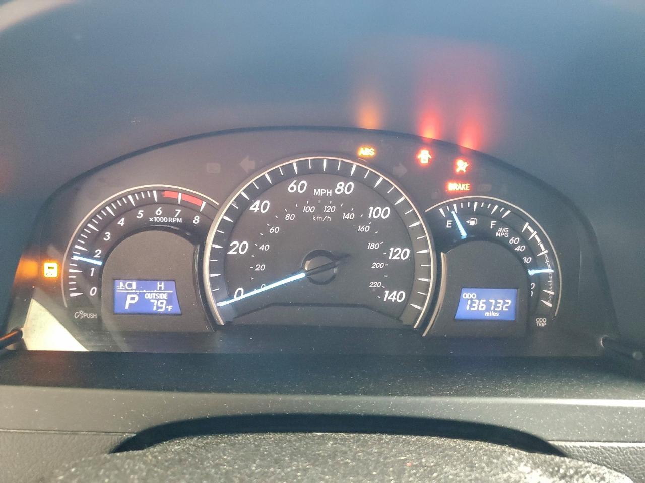 2015 TOYOTA CAMRY LE photo 9