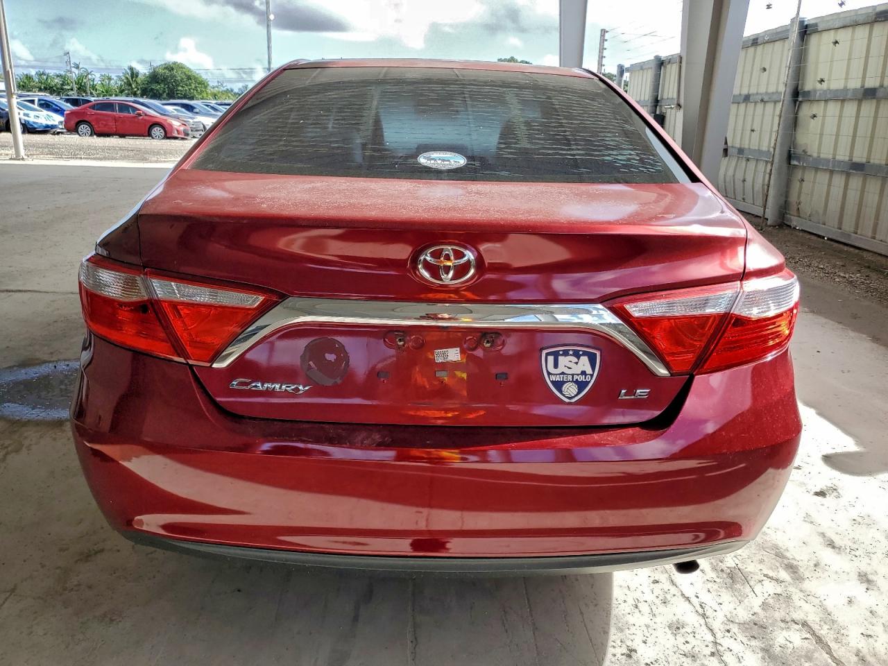 2015 TOYOTA CAMRY LE photo 6