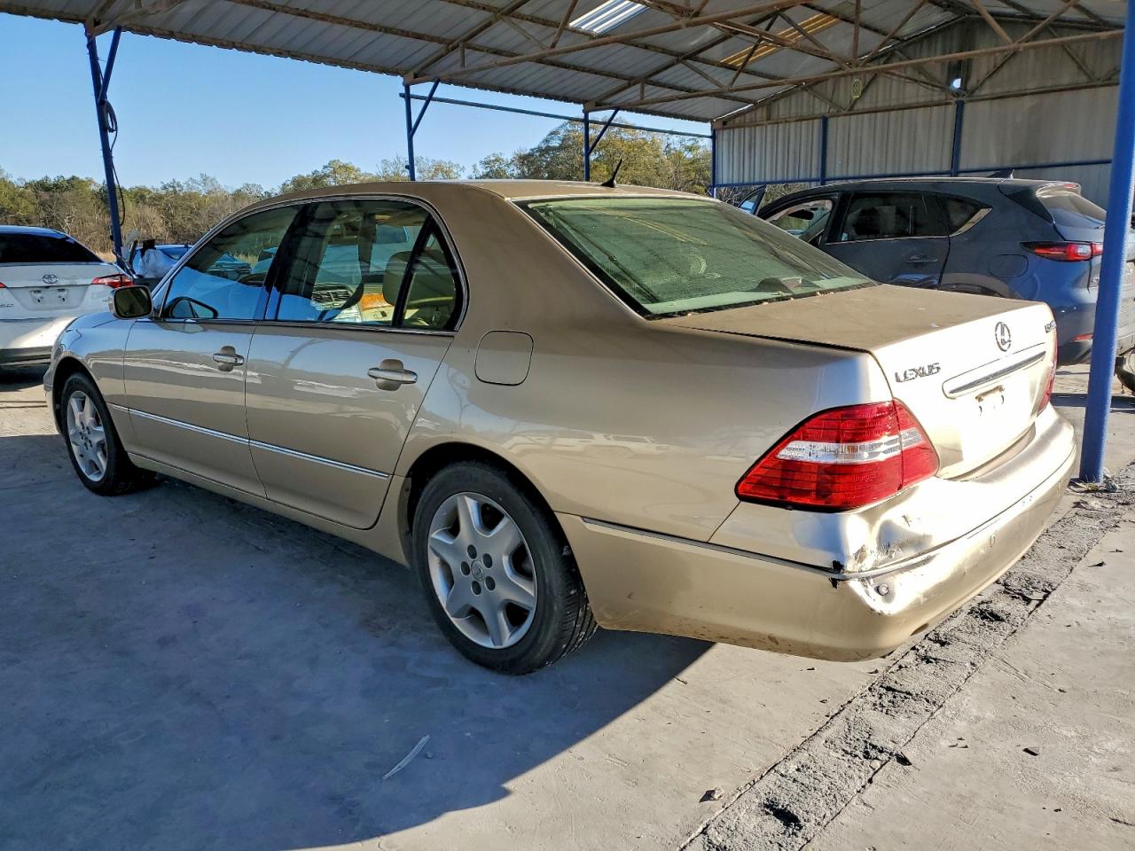 2004 LEXUS LS 430 photo 2