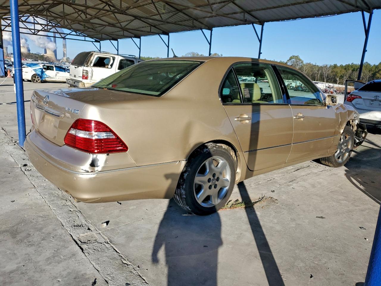 2004 LEXUS LS 430 photo 3