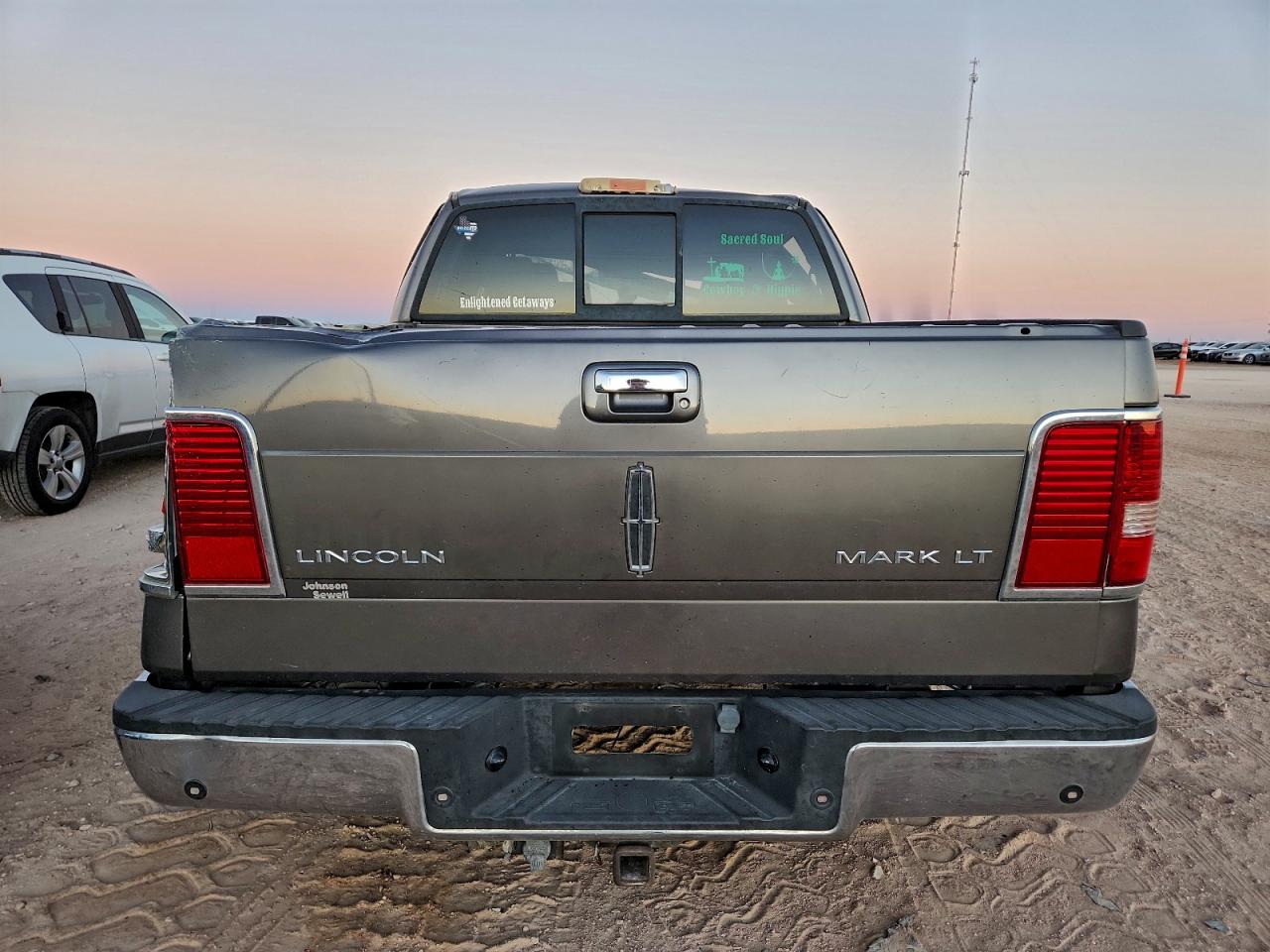 2007 LINCOLN MARK LT photo 6