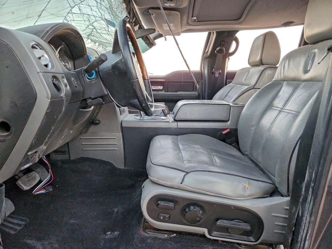 2007 LINCOLN MARK LT photo 7
