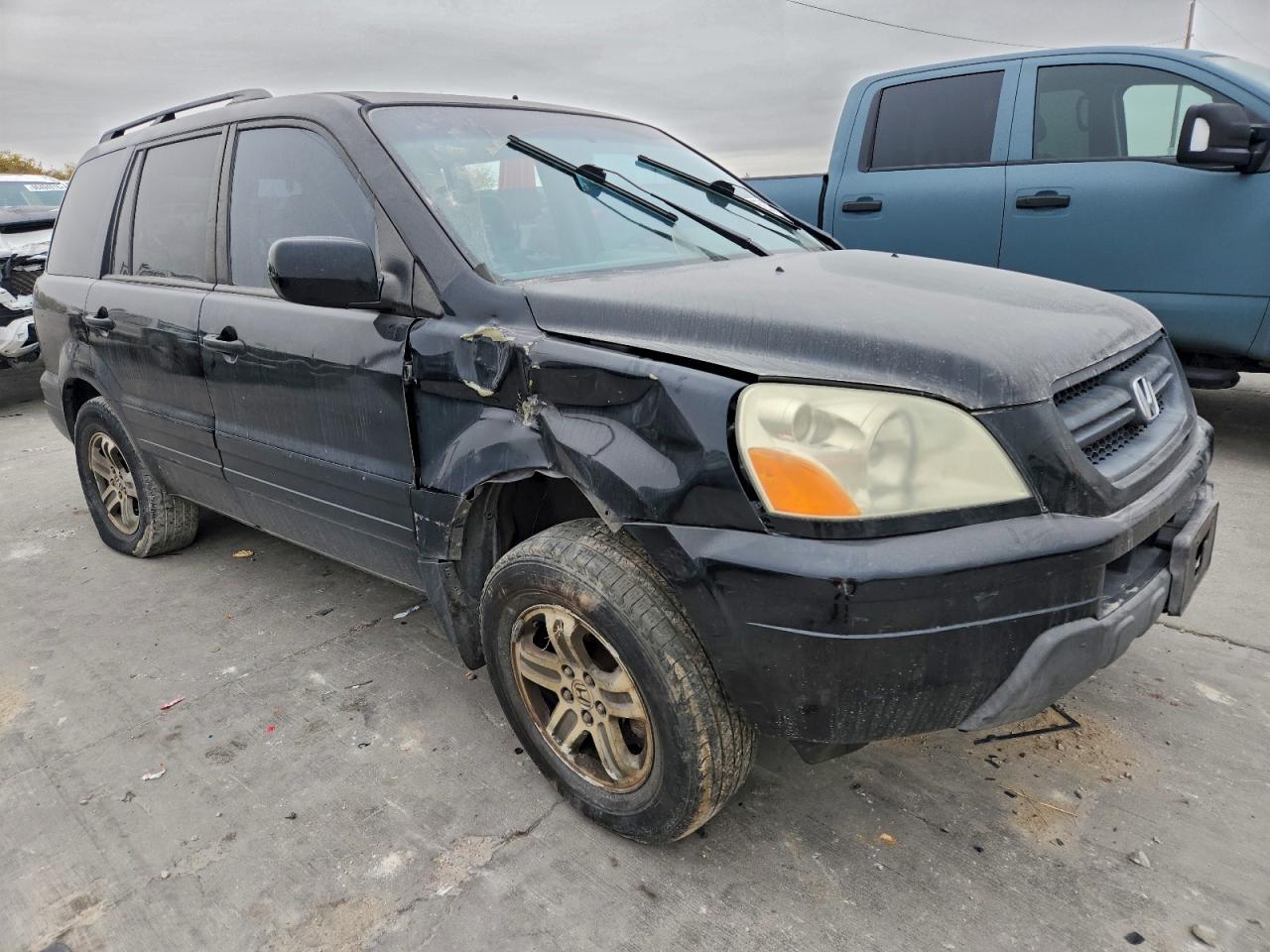 2004 HONDA PILOT photo 10