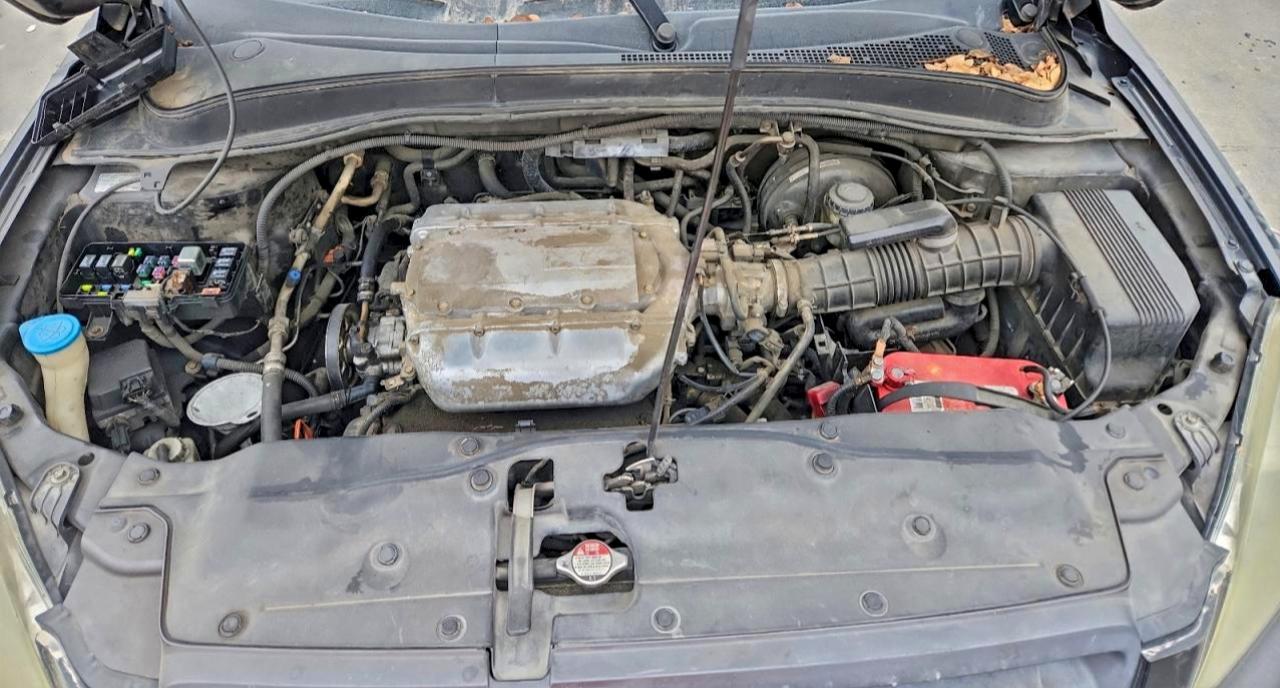 2004 HONDA PILOT photo 34