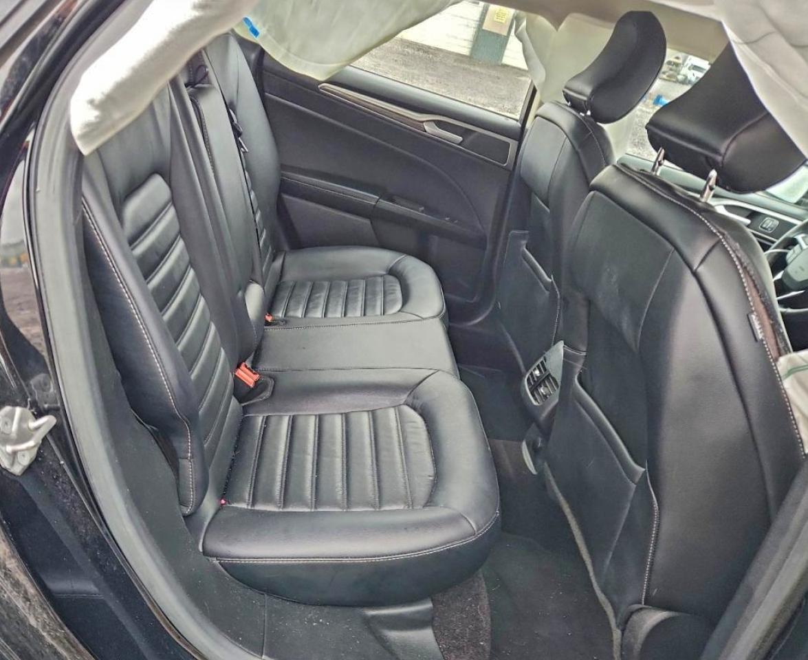 2017 FORD FUSION SE photo 28