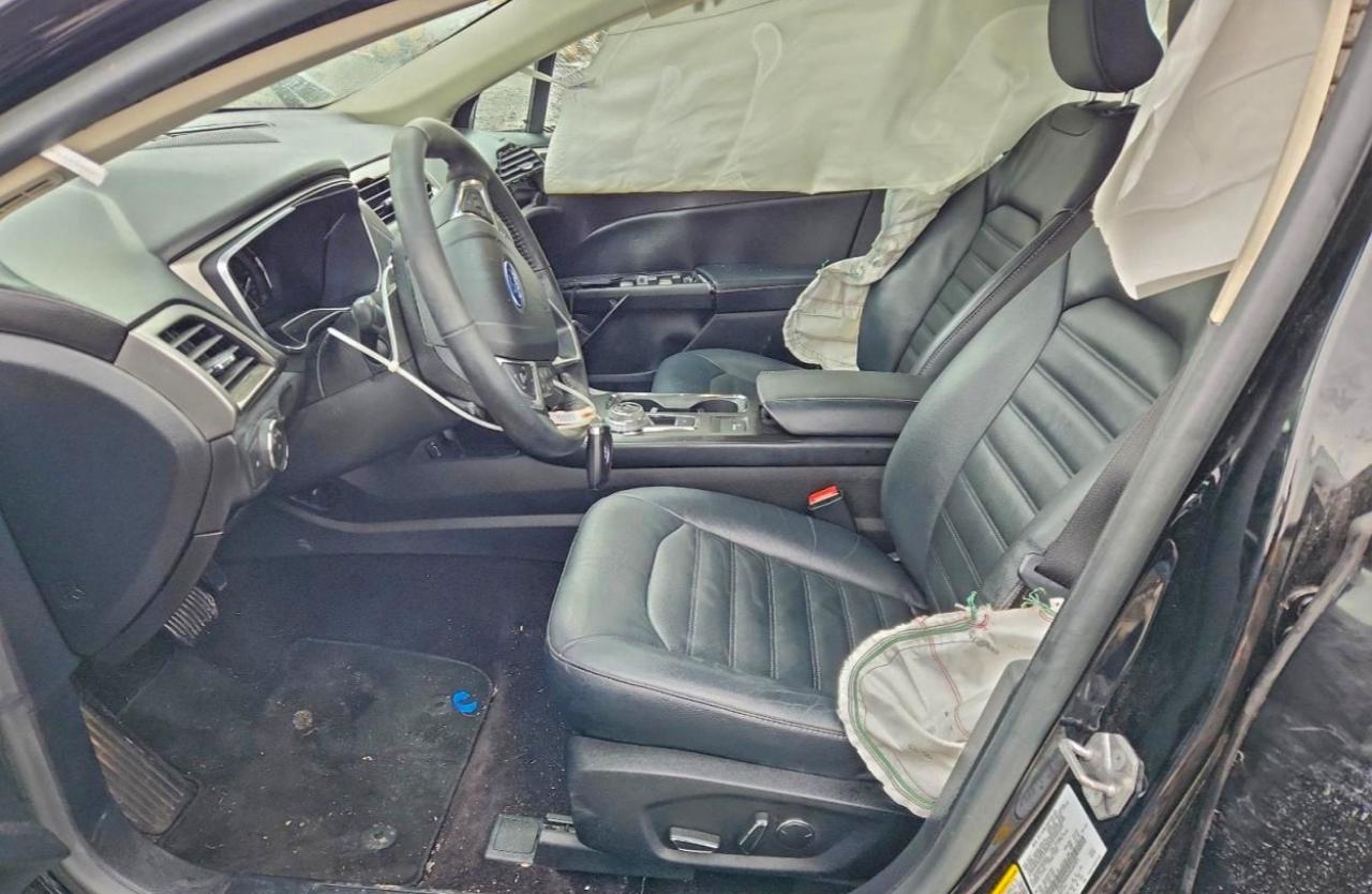 2017 FORD FUSION SE photo 19