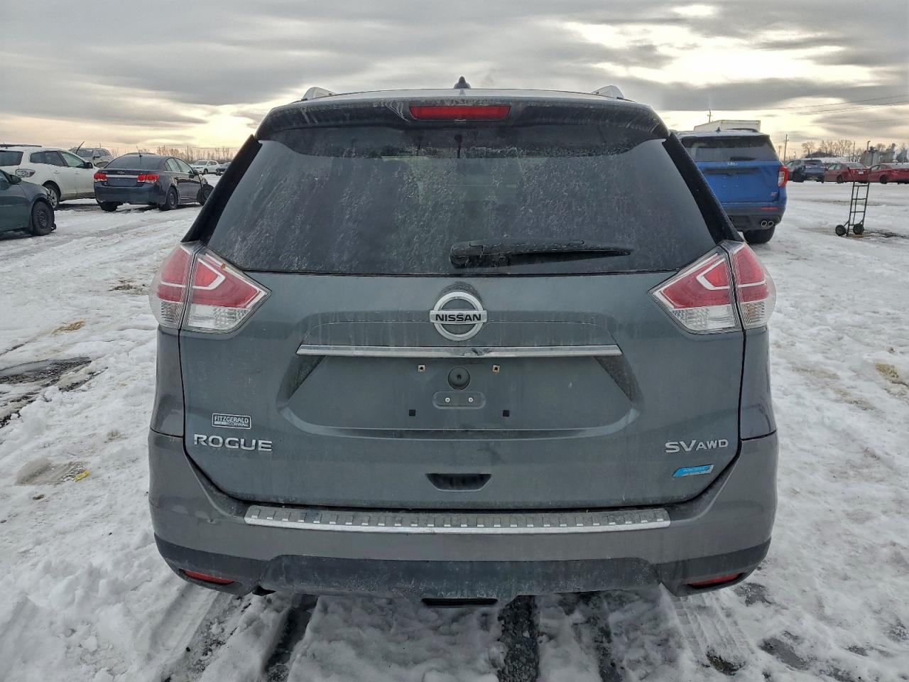 2014 NISSAN ROGUE S photo 6