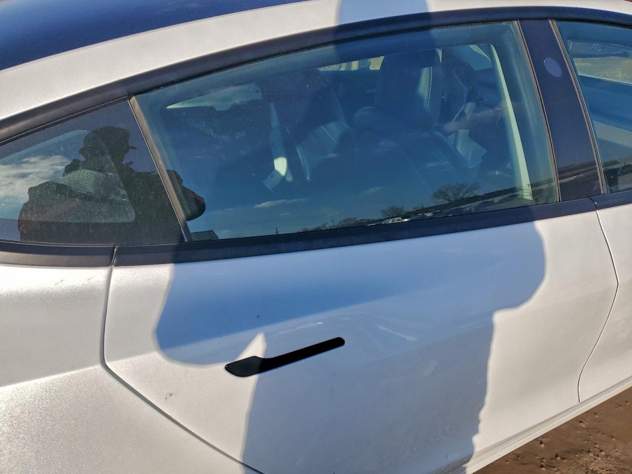 2022 TESLA MODEL 3 photo 10