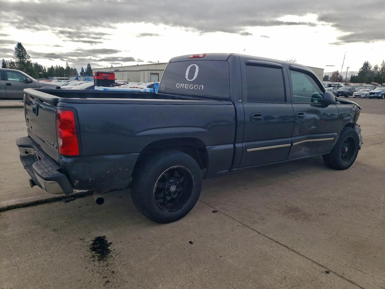 2005 CHEVROLET SILVERADO C1500 photo 3
