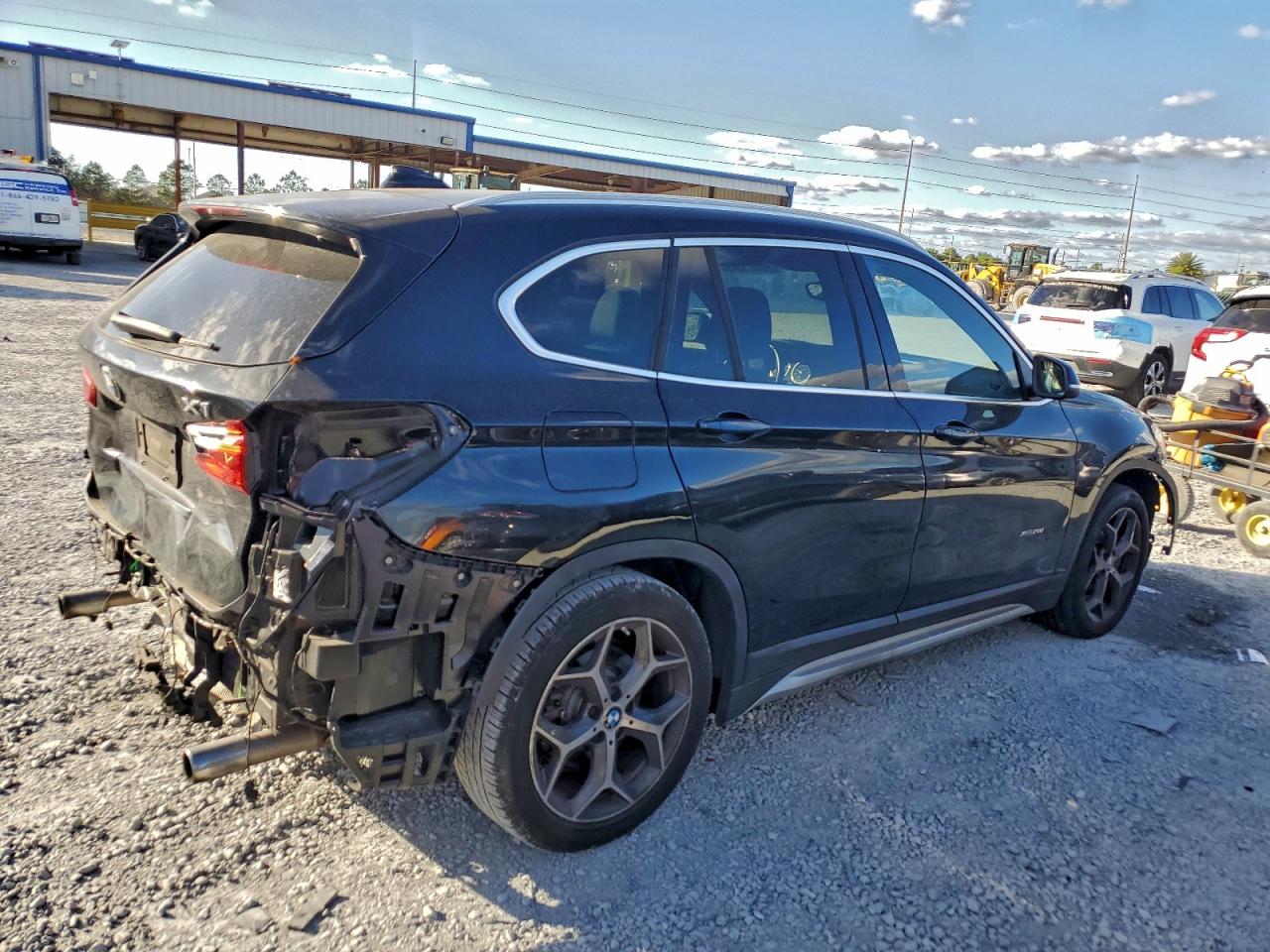 2016 BMW X1 XDRIVE28I photo 3