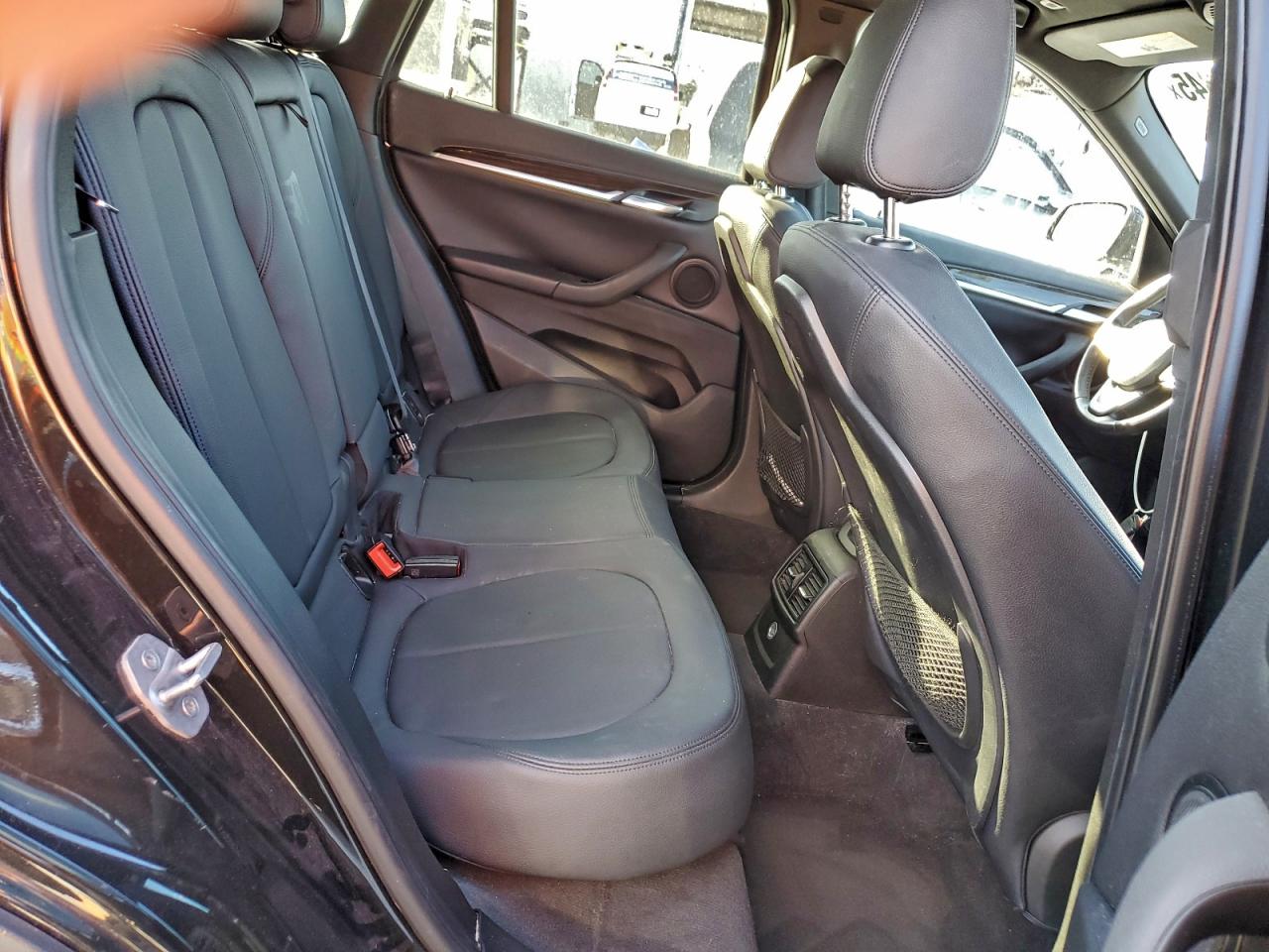 2016 BMW X1 XDRIVE28I photo 11