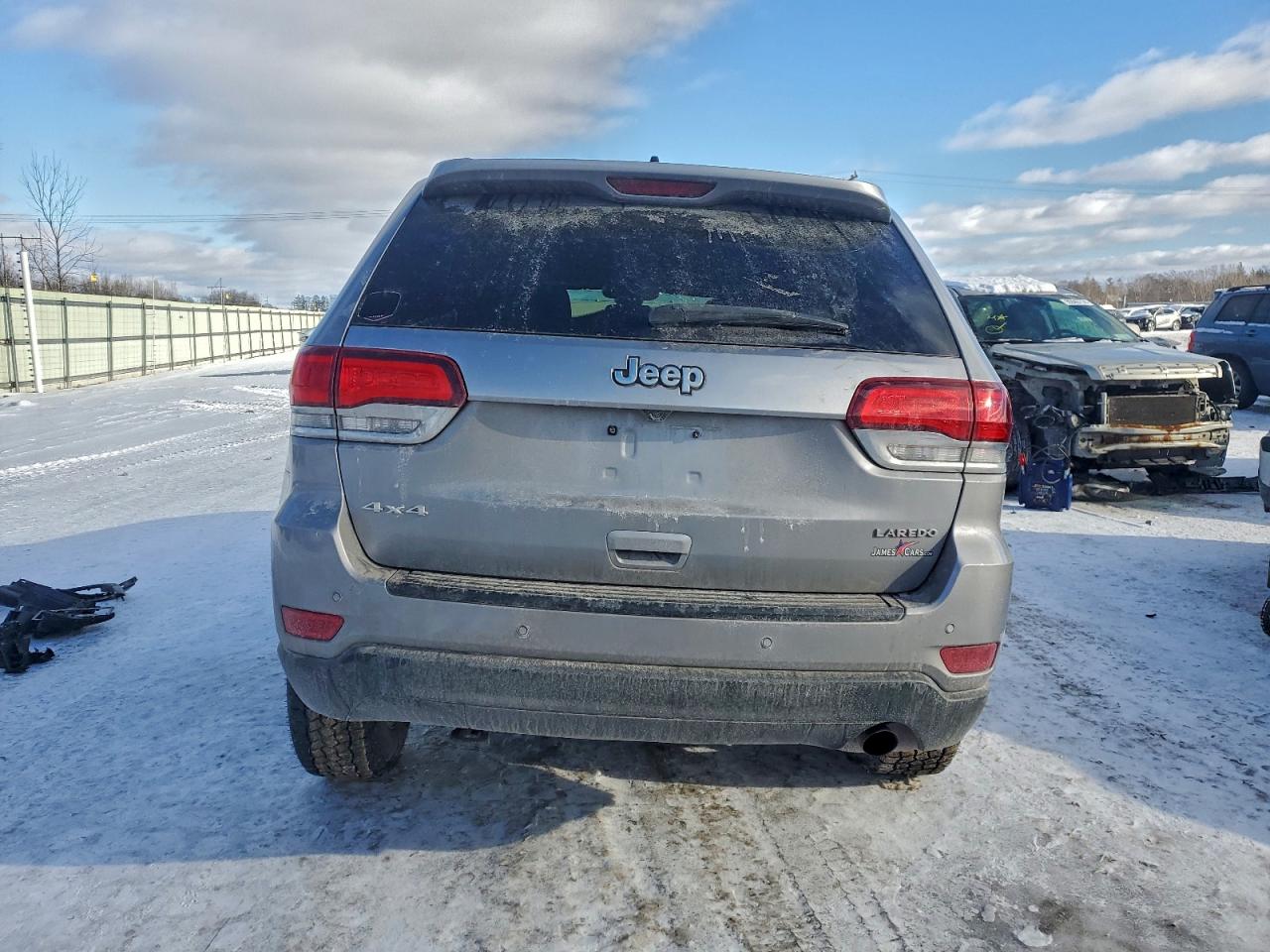 2020 JEEP GRAND CHEROKEE LAREDO photo 6