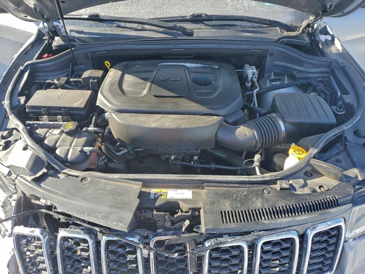 2020 JEEP GRAND CHEROKEE LAREDO photo 12