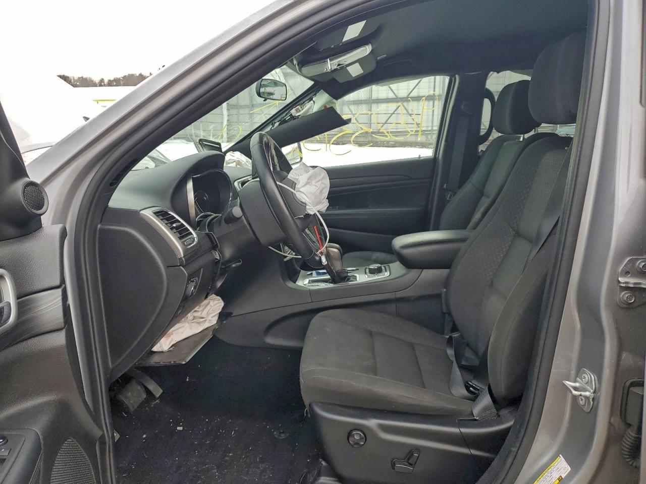 2020 JEEP GRAND CHEROKEE LAREDO photo 7