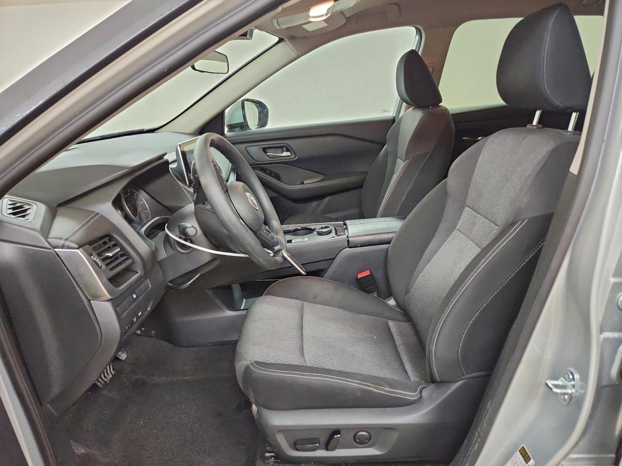 2024 NISSAN ROGUE SV photo 7