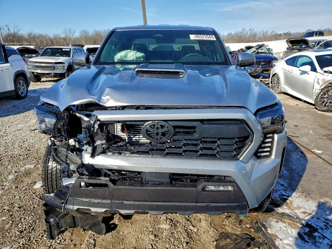 2025 TOYOTA TACOMA DOUBLE CAB photo 5