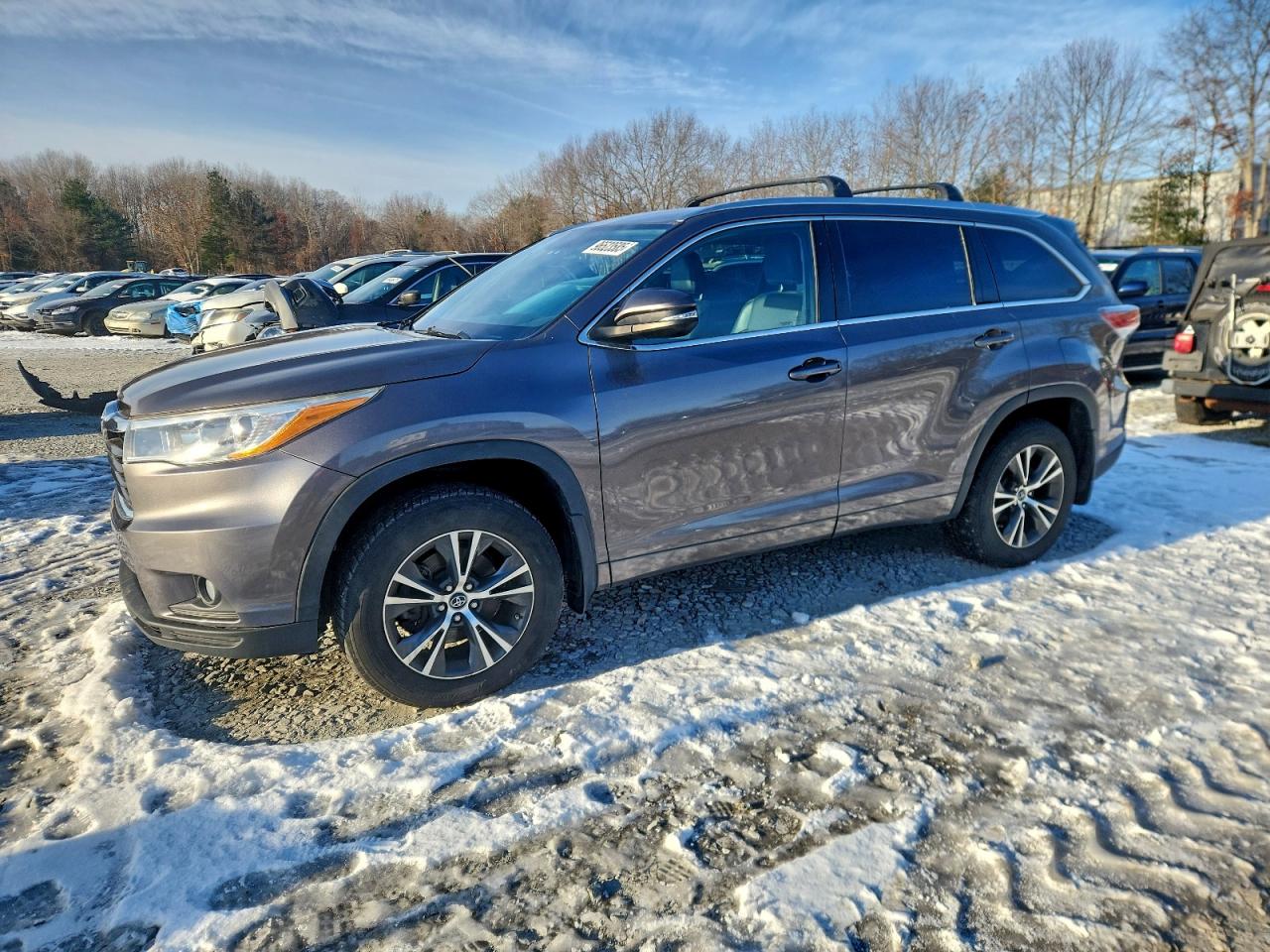 2016 TOYOTA HIGHLANDER