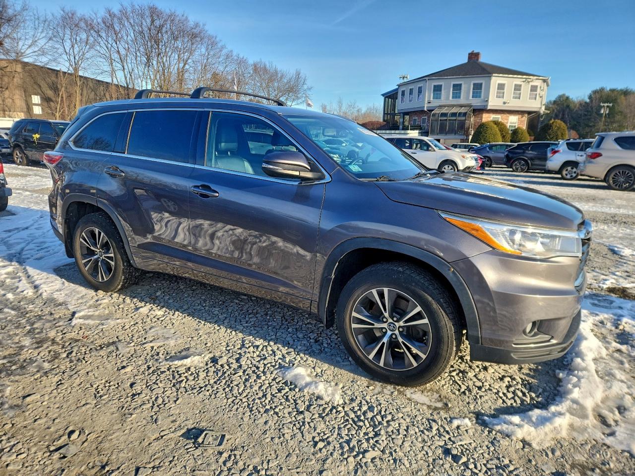 2016 TOYOTA HIGHLANDER XLE photo 4