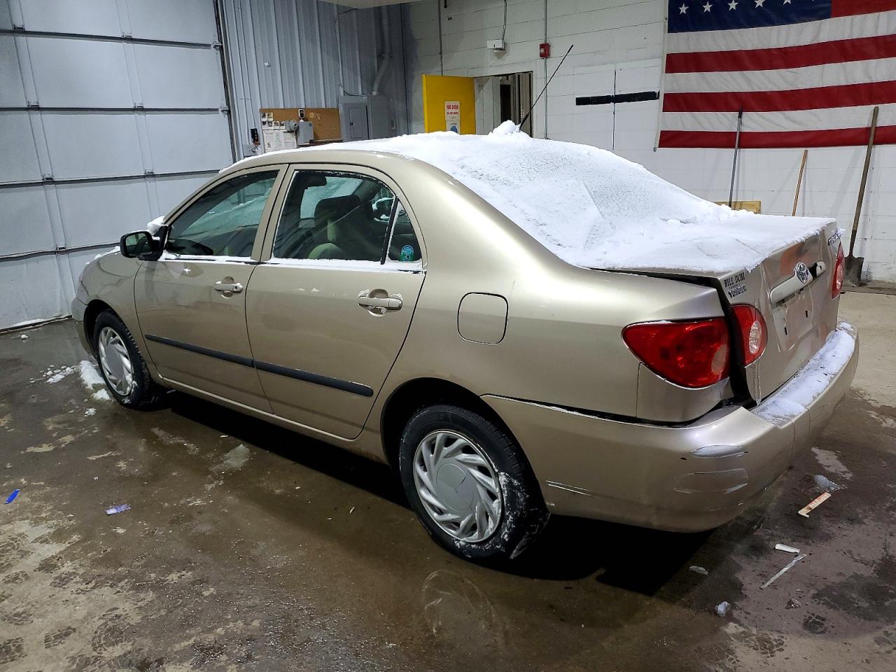 2006 TOYOTA COROLLA CE photo 2