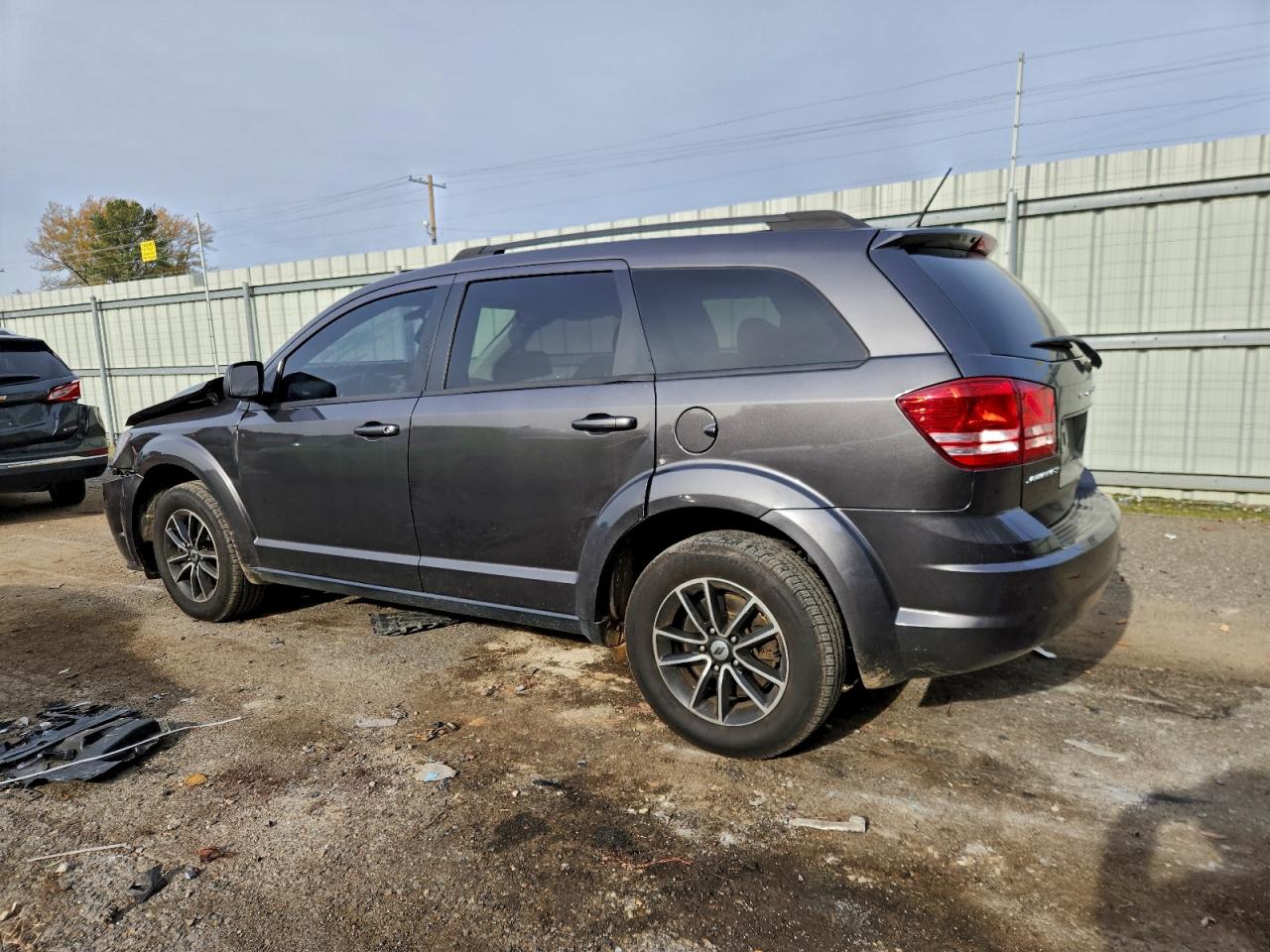 2018 DODGE JOURNEY SE photo 2