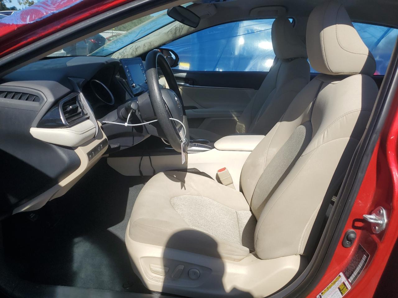 2023 TOYOTA CAMRY LE photo 7