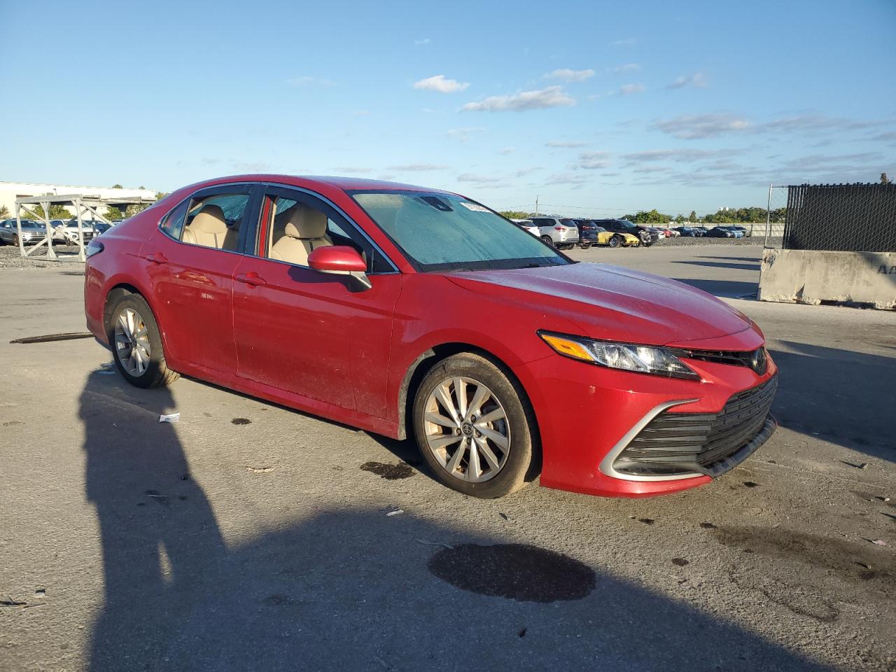 2023 TOYOTA CAMRY LE photo 4