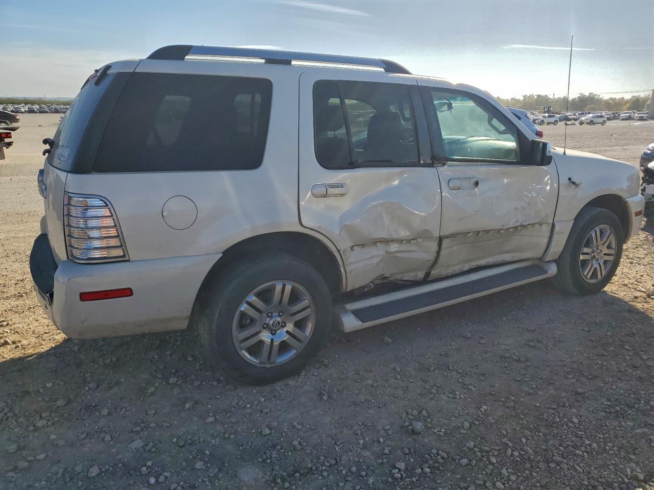 2008 MERCURY MOUNTAINEER PREMIER photo 3