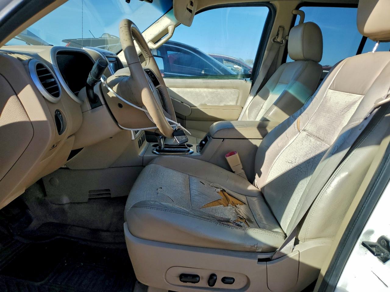 2008 MERCURY MOUNTAINEER PREMIER photo 7