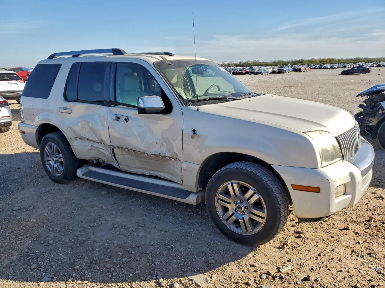 2008 MERCURY MOUNTAINEER PREMIER photo 4