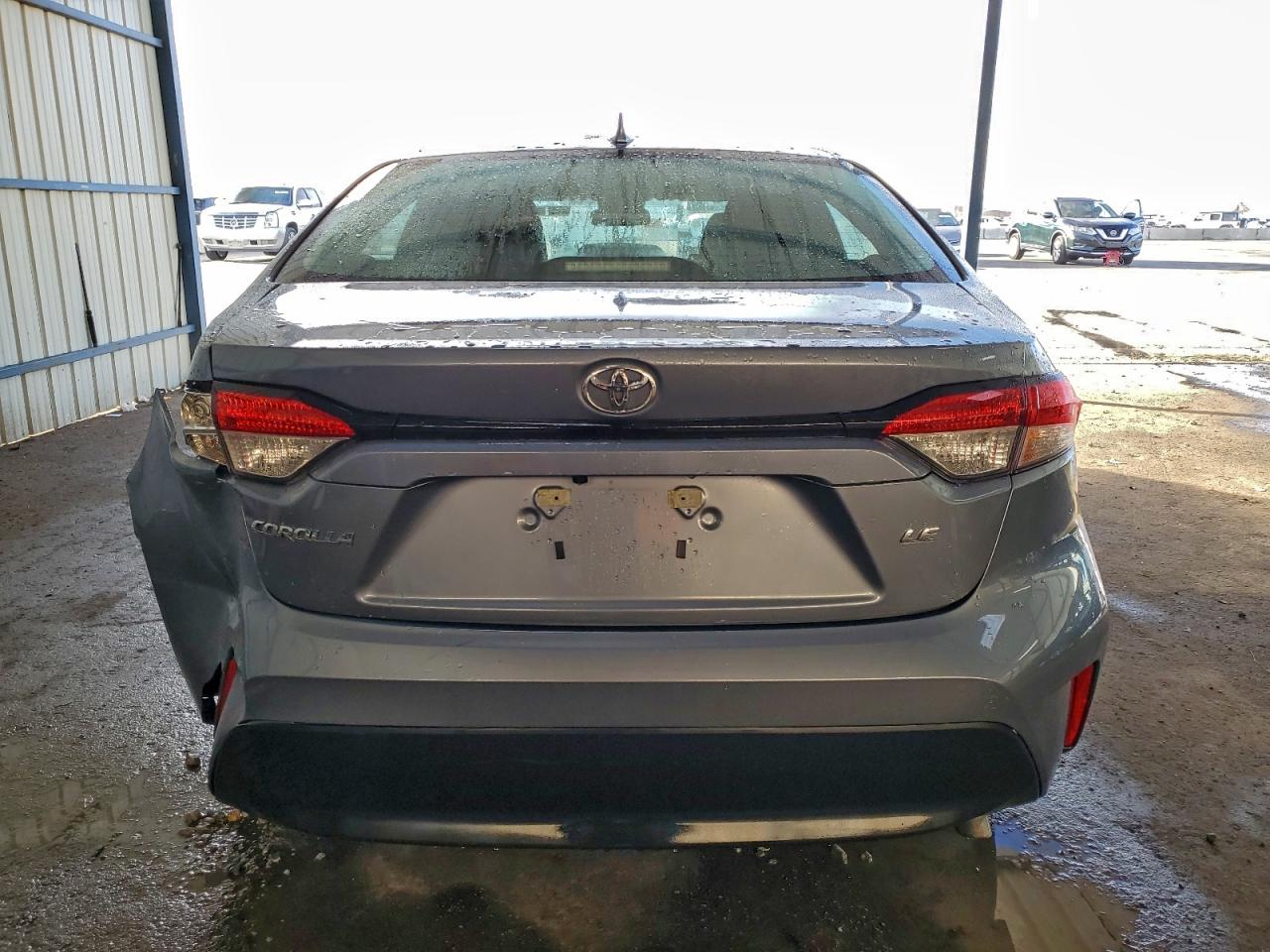 2025 TOYOTA COROLLA LE photo 6