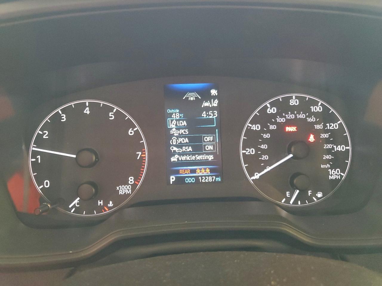 2025 TOYOTA COROLLA LE photo 9