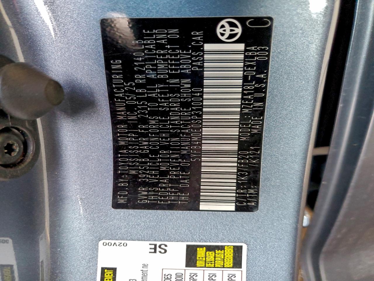 2025 TOYOTA COROLLA LE photo 13