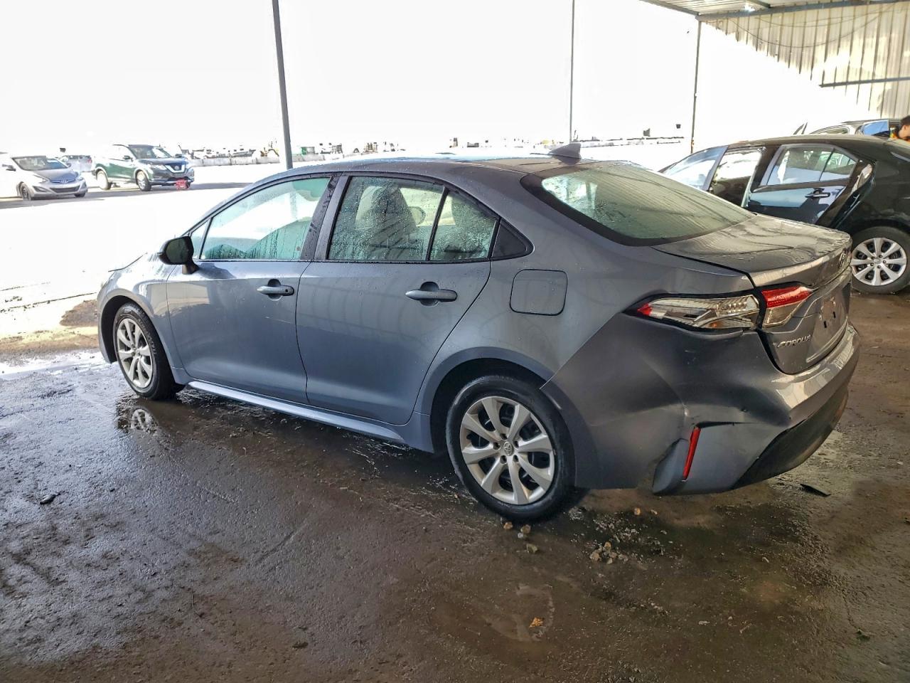 2025 TOYOTA COROLLA LE photo 2