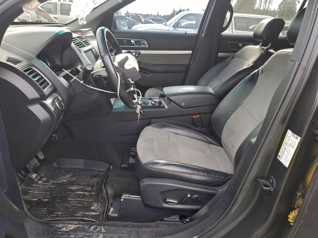 2017 FORD EXPLORER XLT photo 19