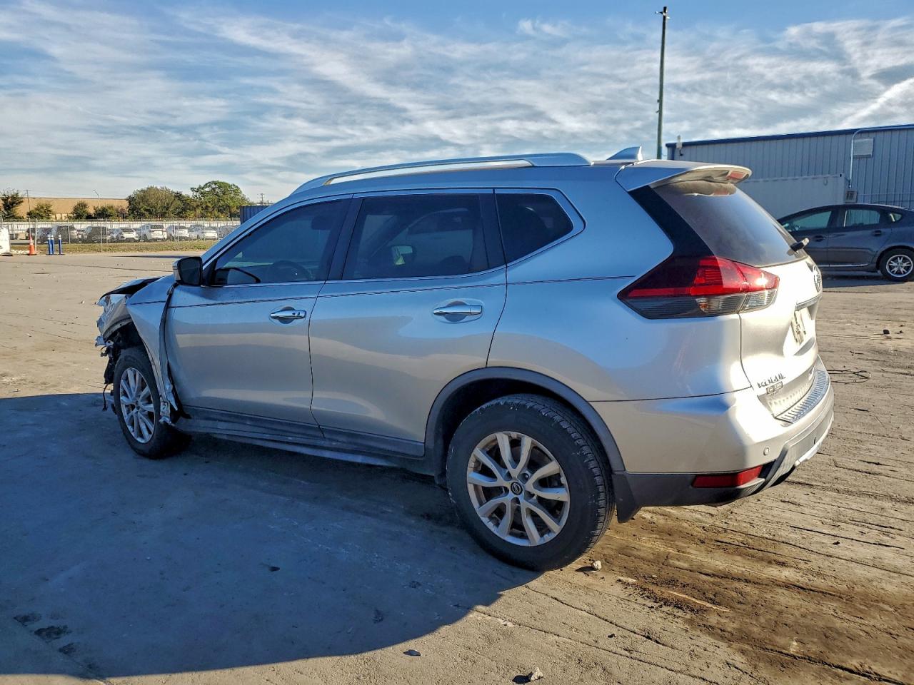 2020 NISSAN ROGUE S photo 2