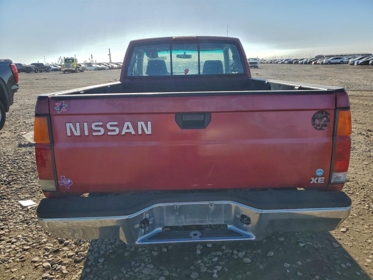 1996 NISSAN TRUCK photo 6