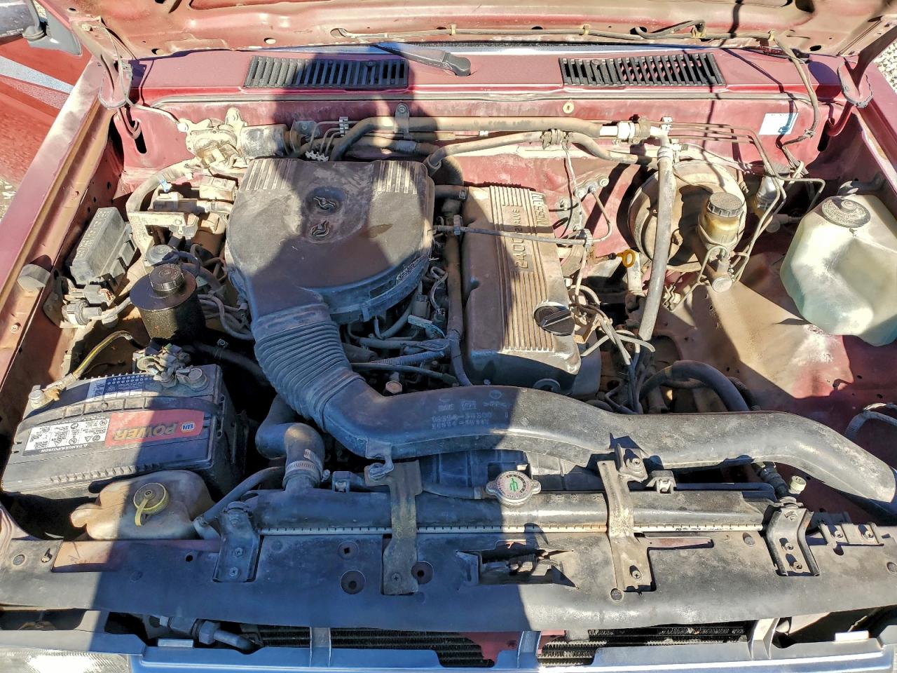 1996 NISSAN TRUCK photo 11