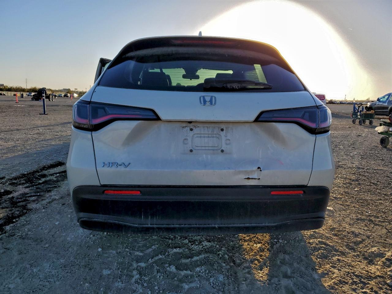 2024 HONDA HR-V LX photo 11