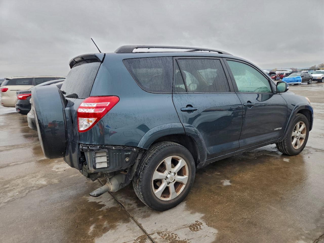 2010 TOYOTA RAV4 LIMITED photo 3