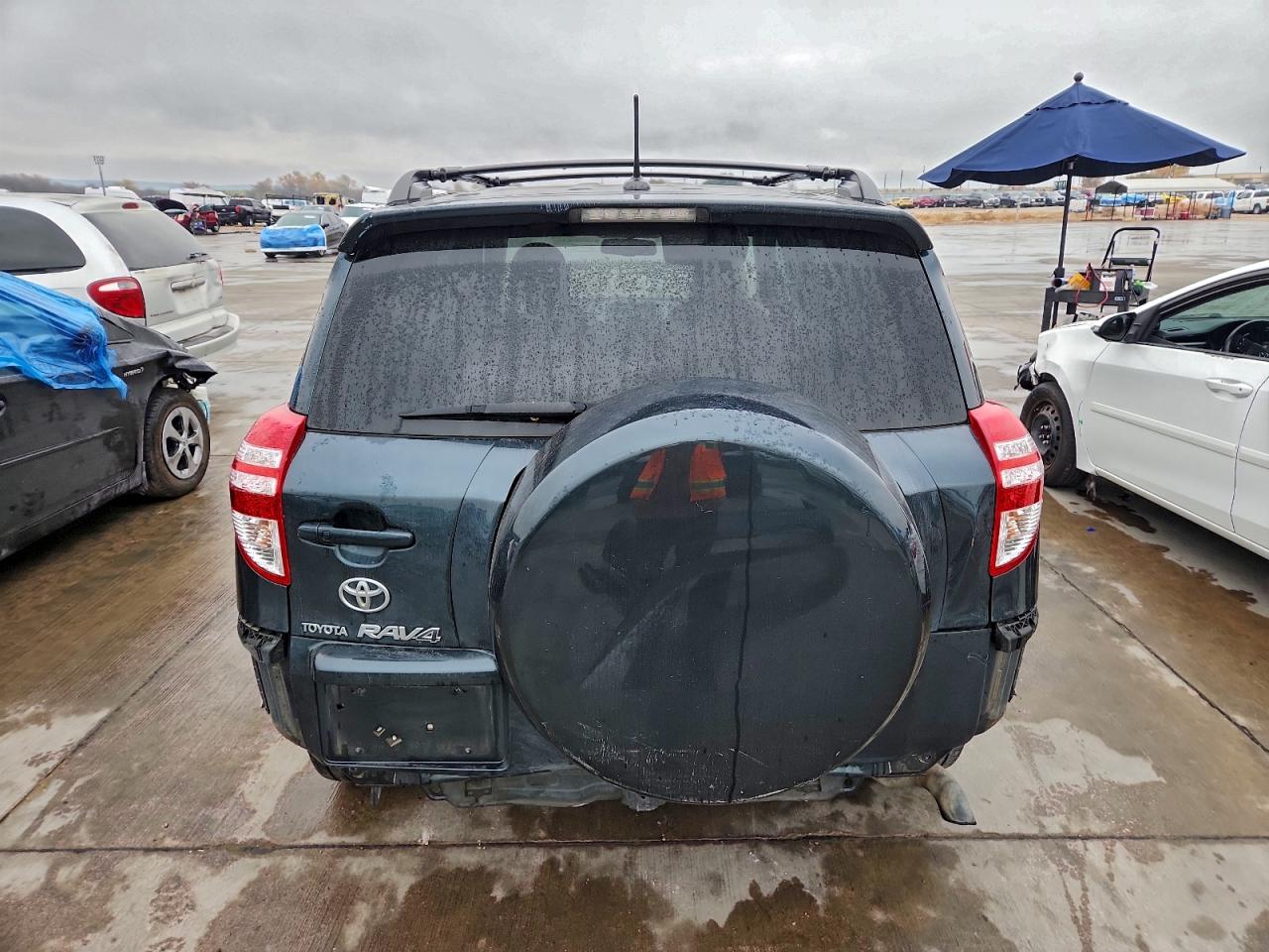 2010 TOYOTA RAV4 LIMITED photo 6
