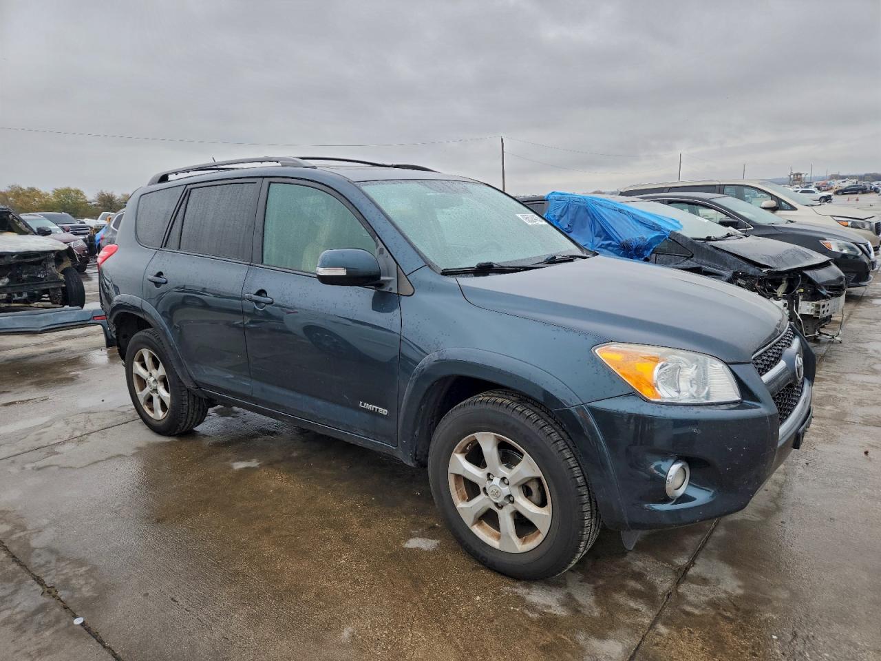 2010 TOYOTA RAV4 LIMITED photo 4