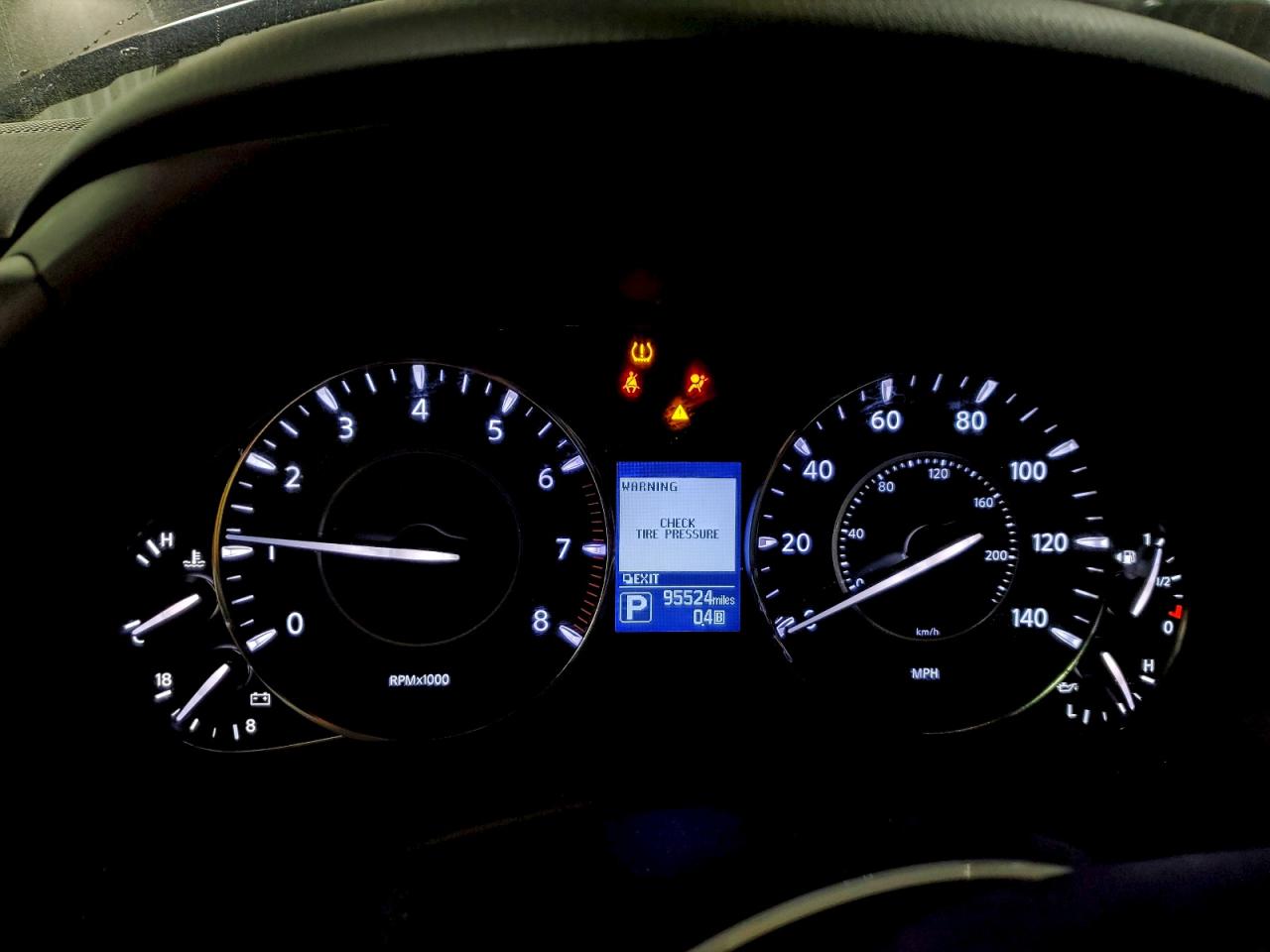 2019 NISSAN ARMADA SV photo 9