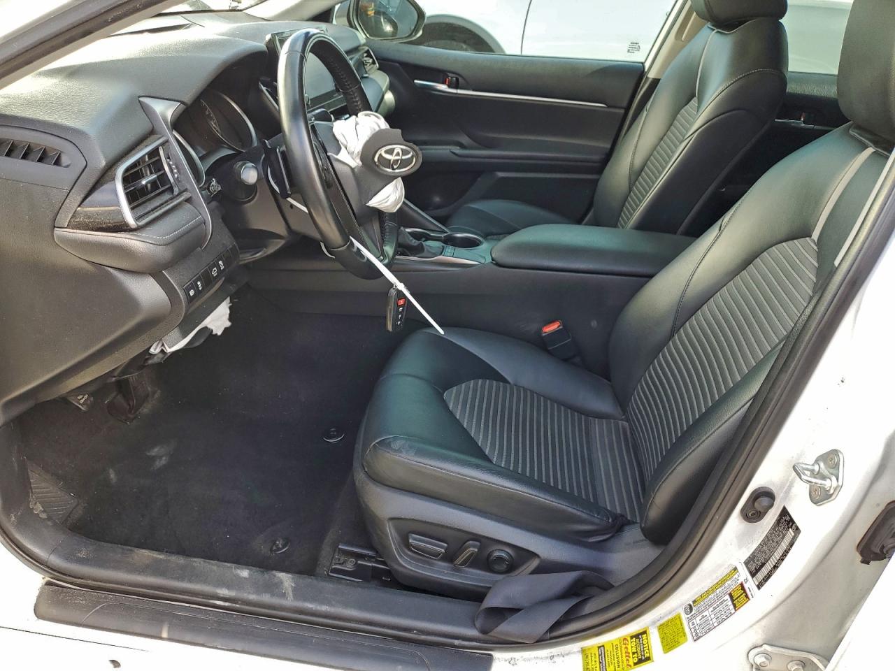 2022 TOYOTA CAMRY SE photo 7