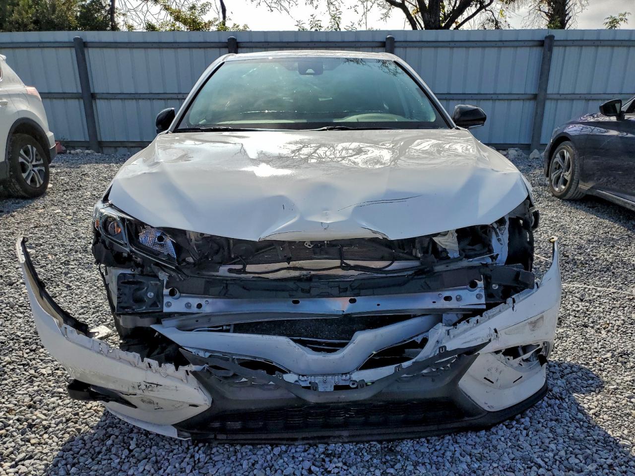 2022 TOYOTA CAMRY SE photo 5
