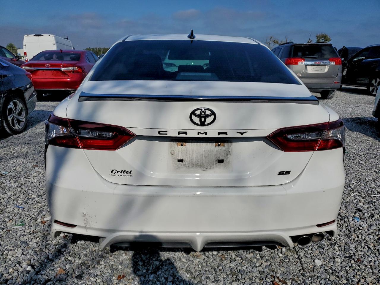 2022 TOYOTA CAMRY SE photo 6
