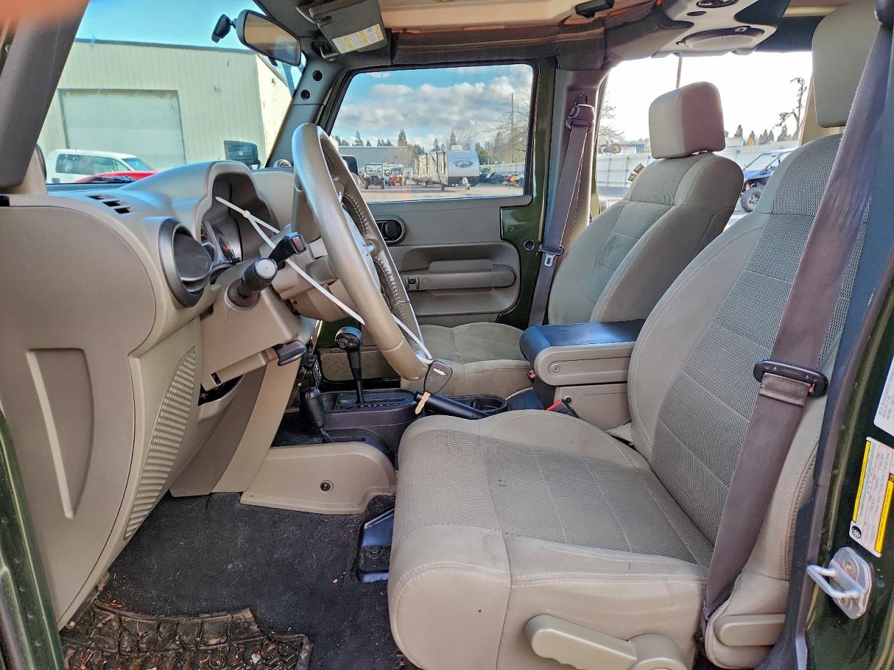 2007 JEEP WRANGLER SAHARA photo 7