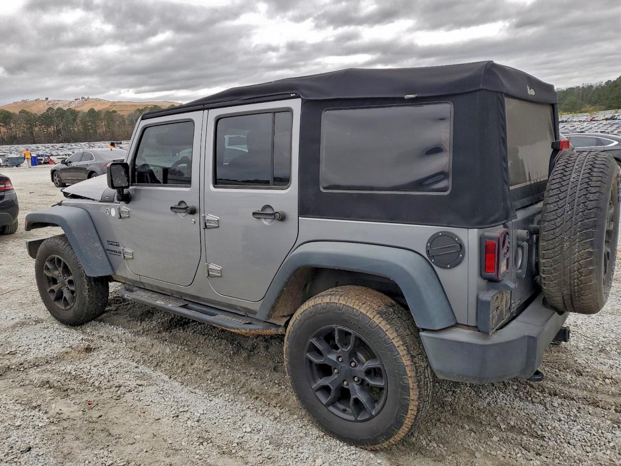 2016 JEEP WRANGLER UNLIMITED SPORT photo 2