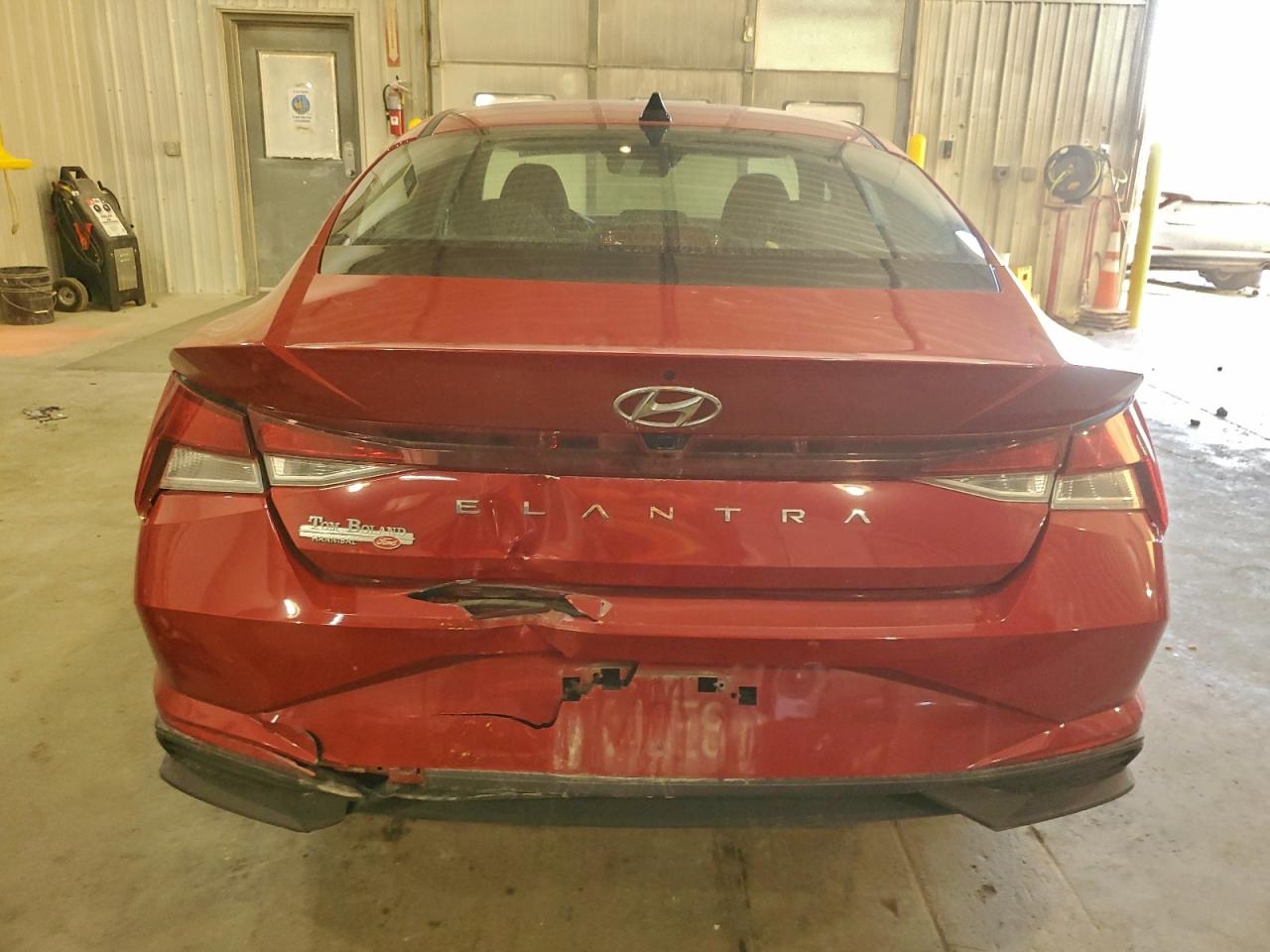 2023 HYUNDAI ELANTRA SEL photo 6